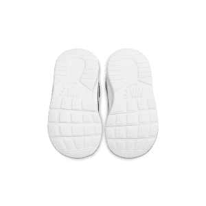 nike-tanjun 818383-011