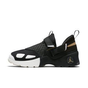 jordan-trunner 909408-032