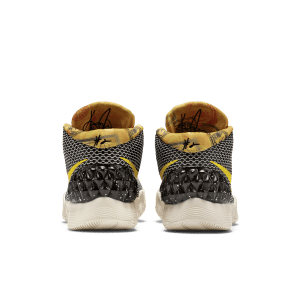 nike-kyrie 812653-071