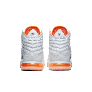 nike-lebron-17 CT3843-100