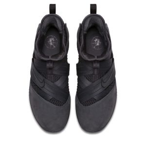 nike-lebron AO4054-002