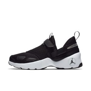 Jordan Trunner LX Black White Sole