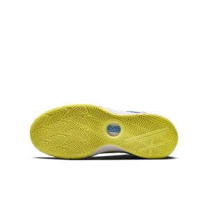 nike-kyrie 717219-101