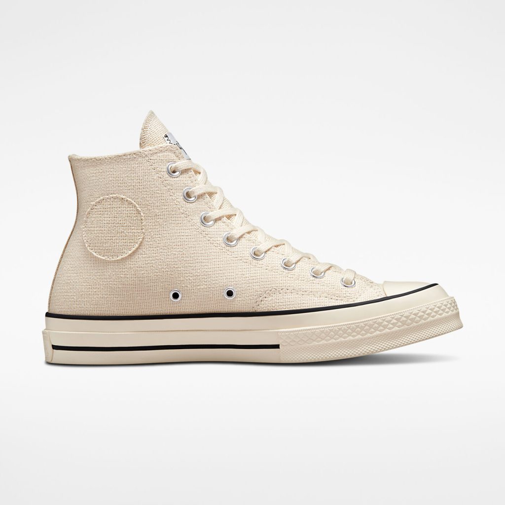 converse-chuck-taylor-all-star A02051C