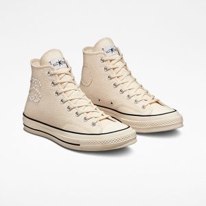 converse-chuck-taylor-all-star A02051C