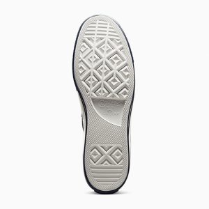 converse-chuck-taylor-all-star A06689C