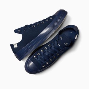 converse-chuck-taylor-all-star A06689C