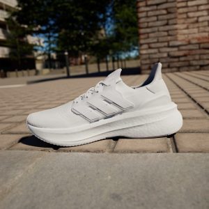 adidas-ultraboost ID8813