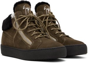 giuseppe-zanotti-may RU10000
