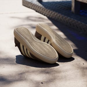 adidas-barreda-decode JR3519