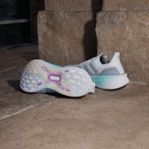 adidas-ultraboost KJ3588