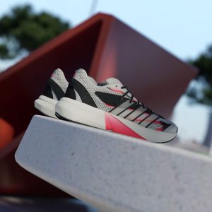 adidas-lightblaze HQ9347