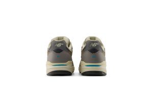 new-balance-numeric UN933GRY