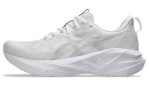 asics-novablast 1011B974-100
