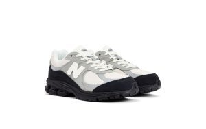 new-balance-2002r M2002RBA