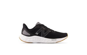 New Balance Fresh Foam Arishi v4 Black Silver Metallic Gum 020 (MARISEK4)