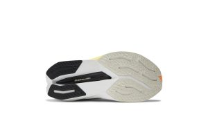new-balance-fuelcell-supercomp WRCXCA4