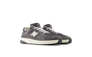 new-balance-numeric NM933GDY