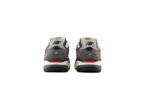 new-balance-numeric NM933GDY