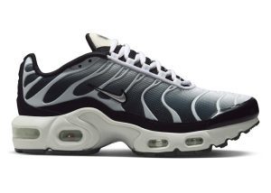 Nike Air Max Plus Black White Sail Metallic Cool Grey (CD0609-026)