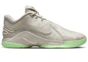 Nike LeBron 22 EP Dunkman (Solid Outsole) (FZ1095-002)