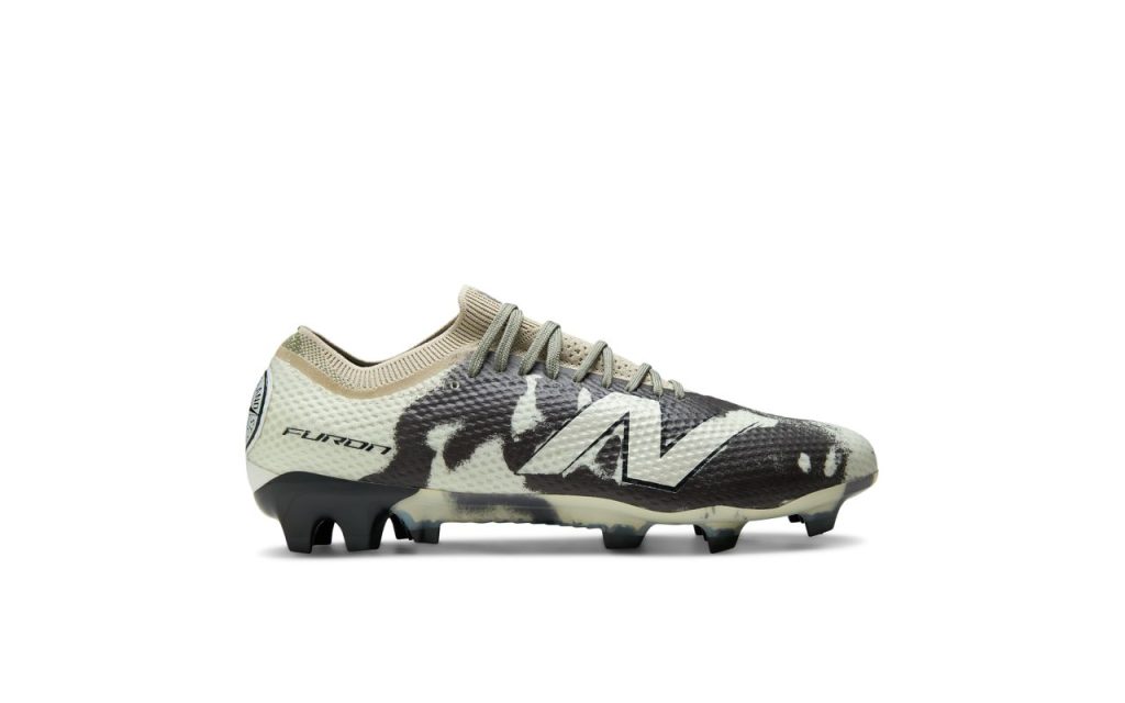 new-balance-sneaker UF1F5TY