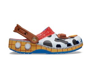 Toy Story x Crocs Classic Clog – Woody – “Woody” (209446-4GX)