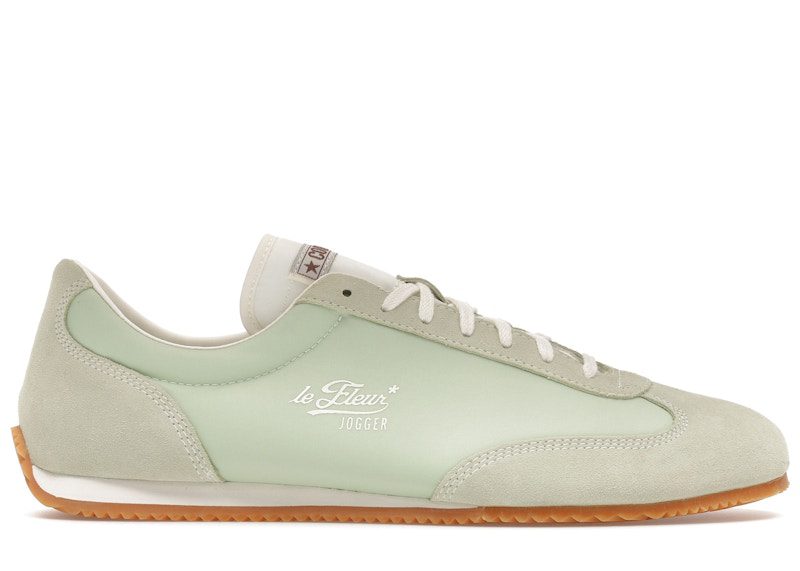 converse-sneaker A16260C