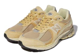 new-balance-2002r M2002RE1