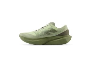 new-balance-fuelcell-rebel MFCXLF4