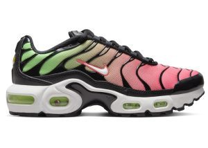 Nike Air Max Plus Black Green Strike Flash Crimson White (CD0609-010)