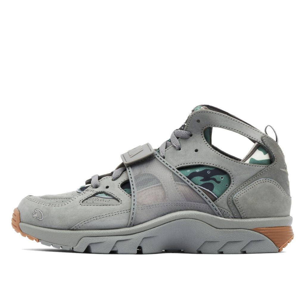 nike-air-huarache FQ8793-001