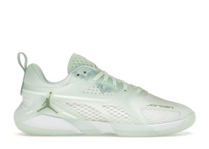 jordan-heir IB7140-102