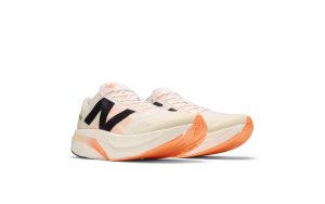 new-balance-fuelcell-supercomp-elite-v4 MRCELCW4