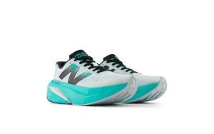 new-balance-fuelcell-supercomp WRCXLW4