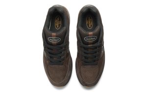 new-balance-numeric NM933BAR