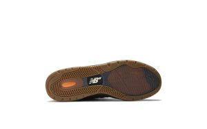 new-balance-numeric NM933BAR