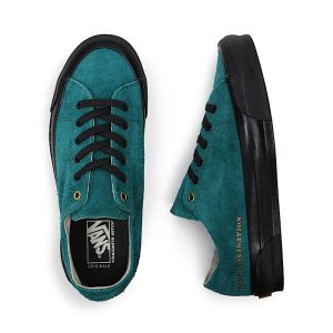 vans-style VN0A5DXWB5D1