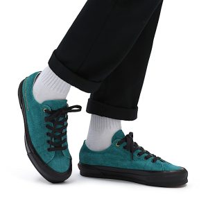 vans-style VN0A5DXWB5D1