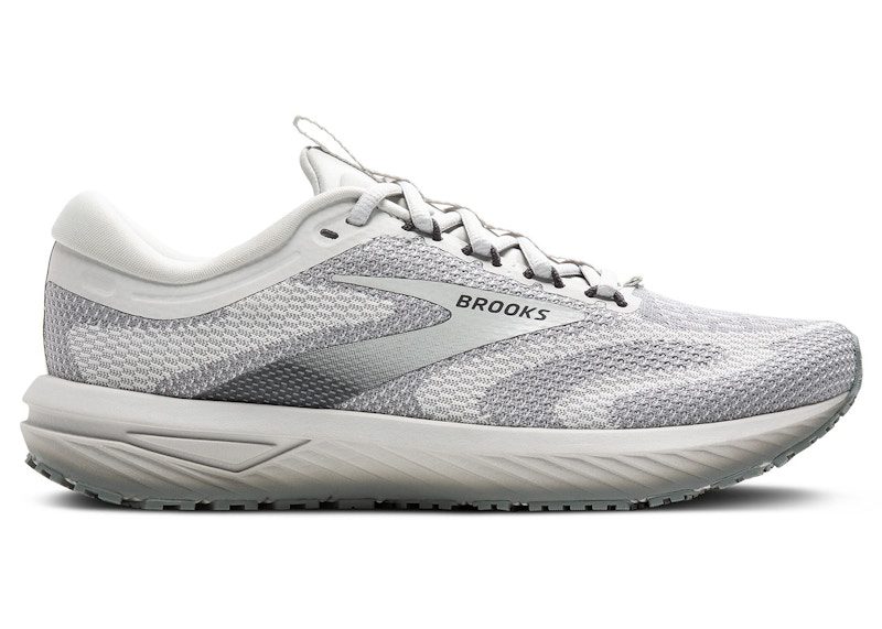 brooks-revel-7 120424-1B-036