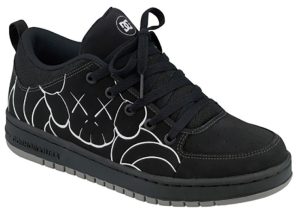 DC KAWS Chum Black (102922-BLK)