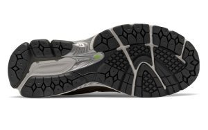 new-balance-2002r ML2002RG
