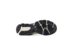new-balance-2002r M2002RSP