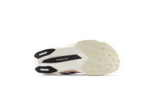 new-balance-fuelcell WFCRRCH2