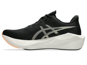 asics-novablast 1011C243-001