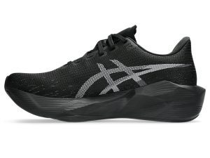 asics-novablast 1011C243-002