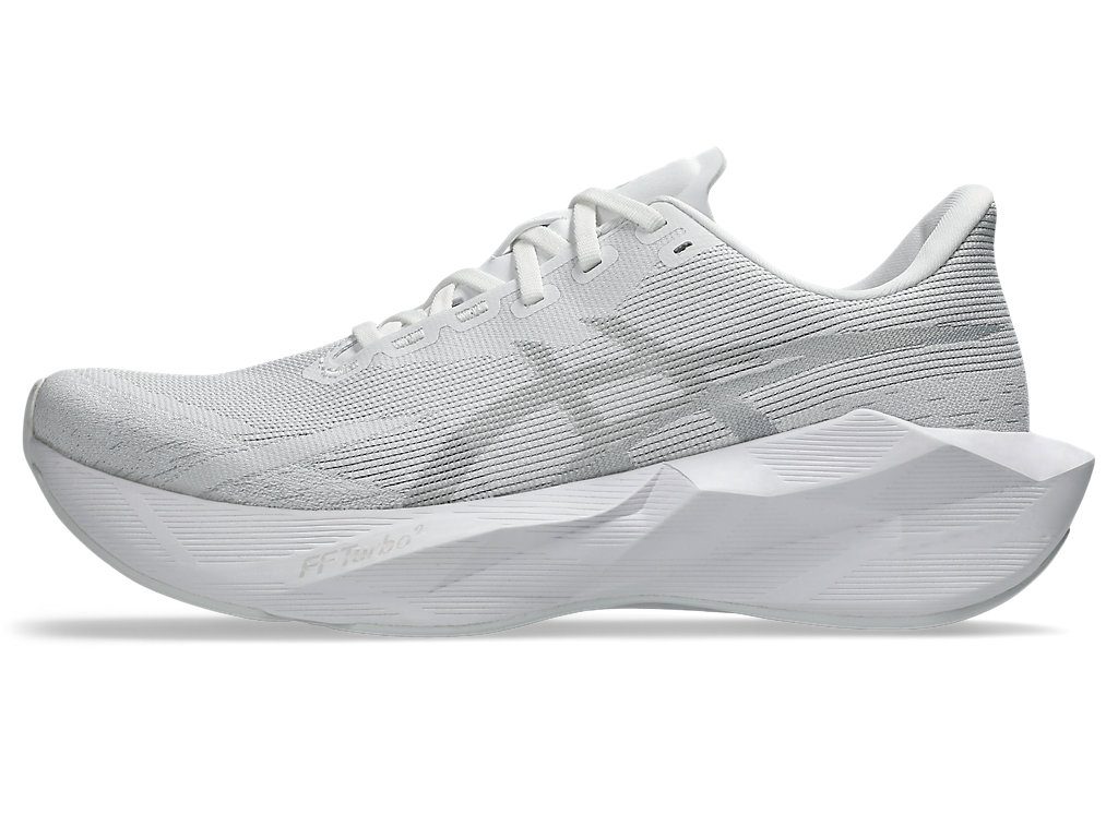 asics-novablast 1011C243-100