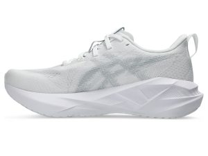 asics-novablast 1012B765-100