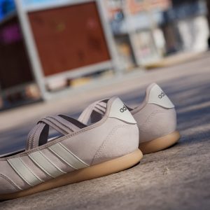 adidas-barreda KJ2254