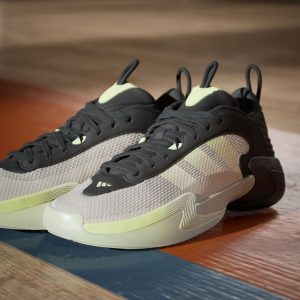 adidas-exhibit-select IG6620